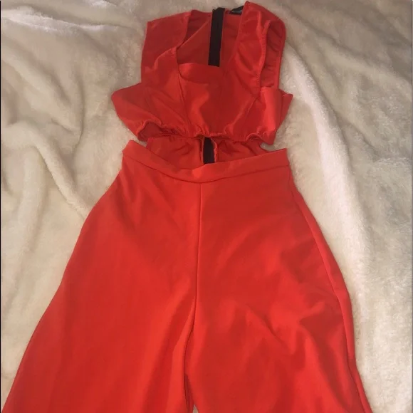 COPY - PrettyLittleThing Orange Cut Out Jumpsuit - Picture 5 of 7